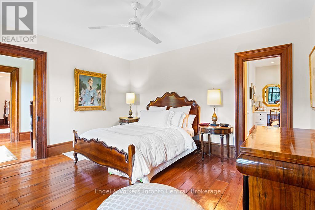 727070 Side Rd 22C Side Road W, Grey Highlands, ON - Indoor Photo Showing Bedroom