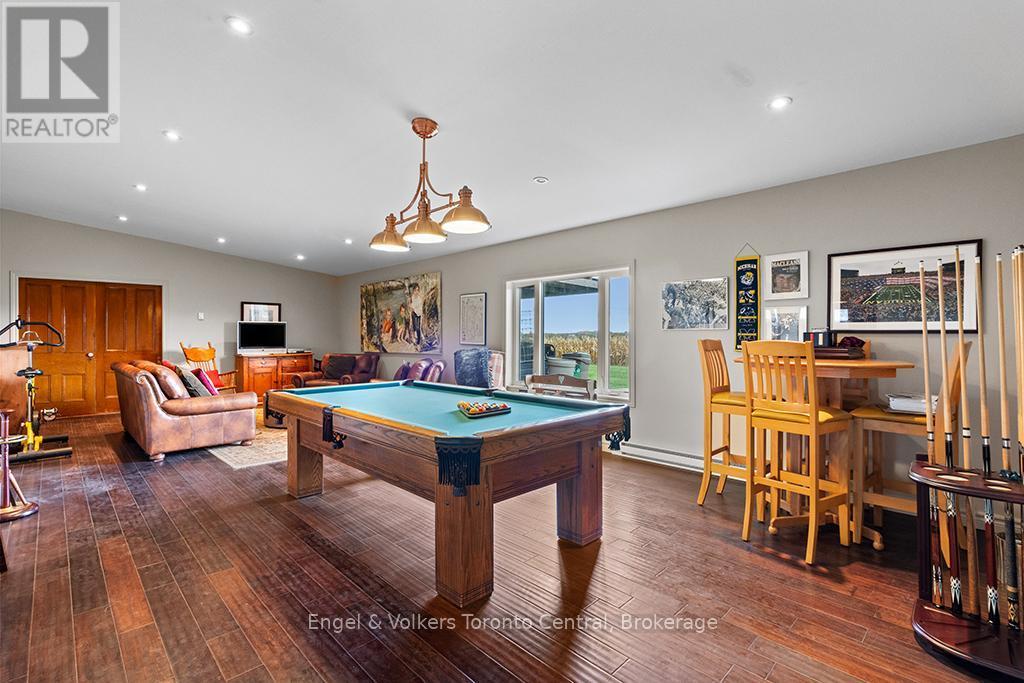 Media Room Barn - 727070 Side Rd 22C Side Road W, Grey Highlands, ON - Indoor Photo Showing Other Room