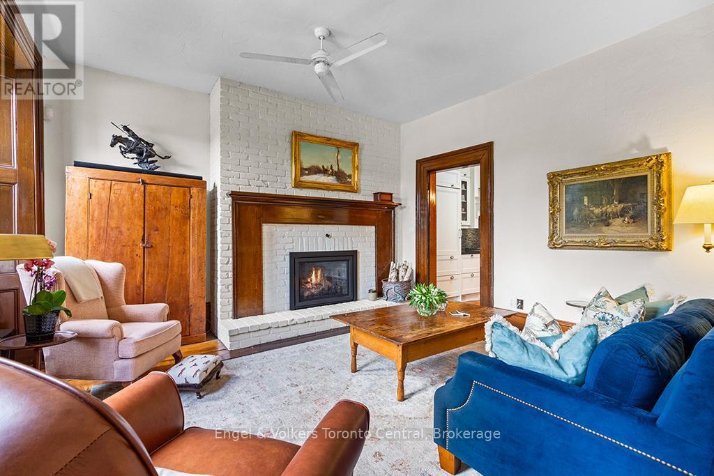 727070 Side Rd 22C Side Road W, Grey Highlands, ON - Indoor Photo Showing Living Room With Fireplace