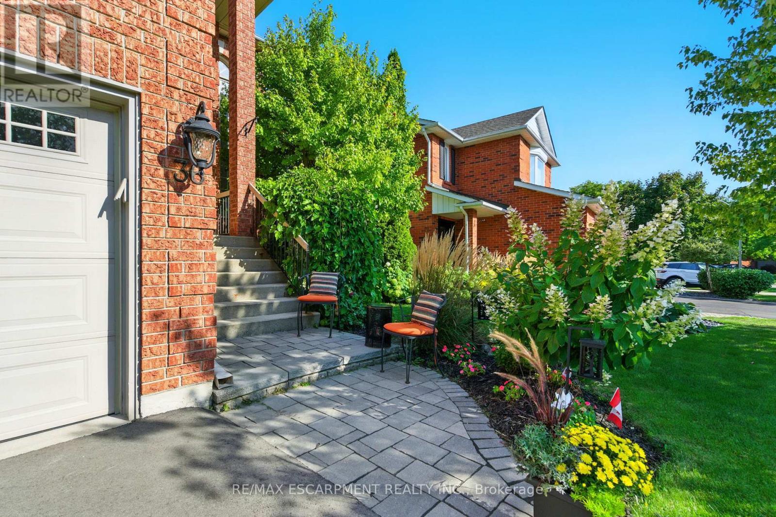 36 Pinecreek Road, Hamilton, ON - Outdoor