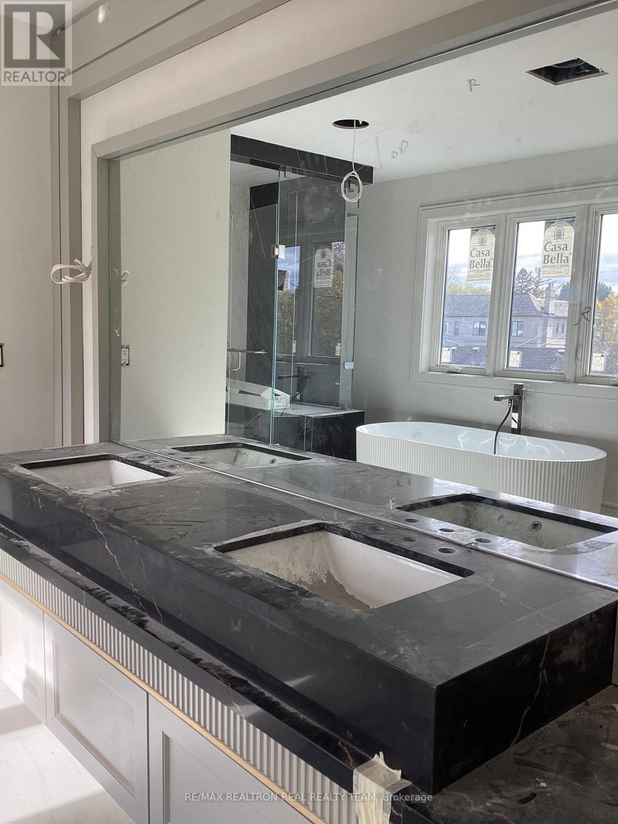 2 Palomino Crescent, Toronto, ON - Indoor