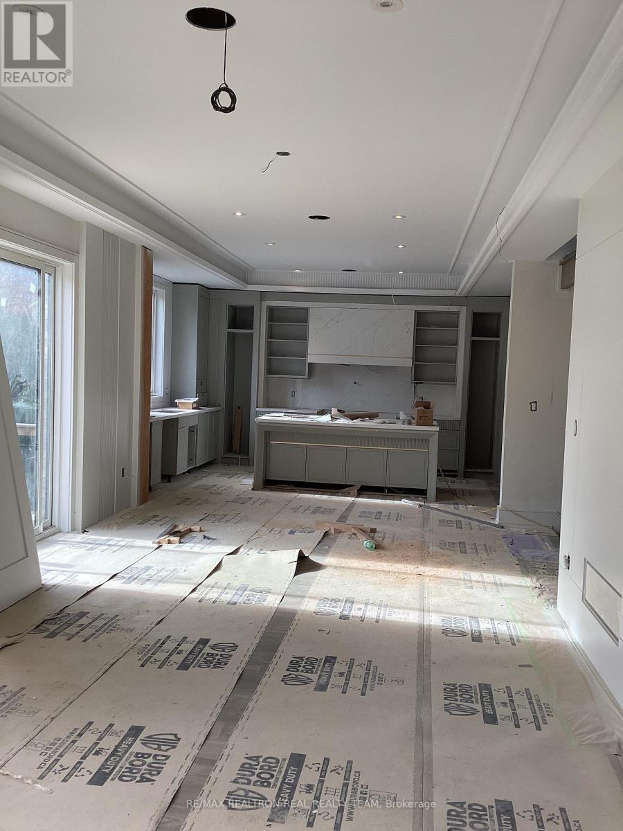 2 Palomino Crescent, Toronto, ON - Indoor Photo Showing Other Room