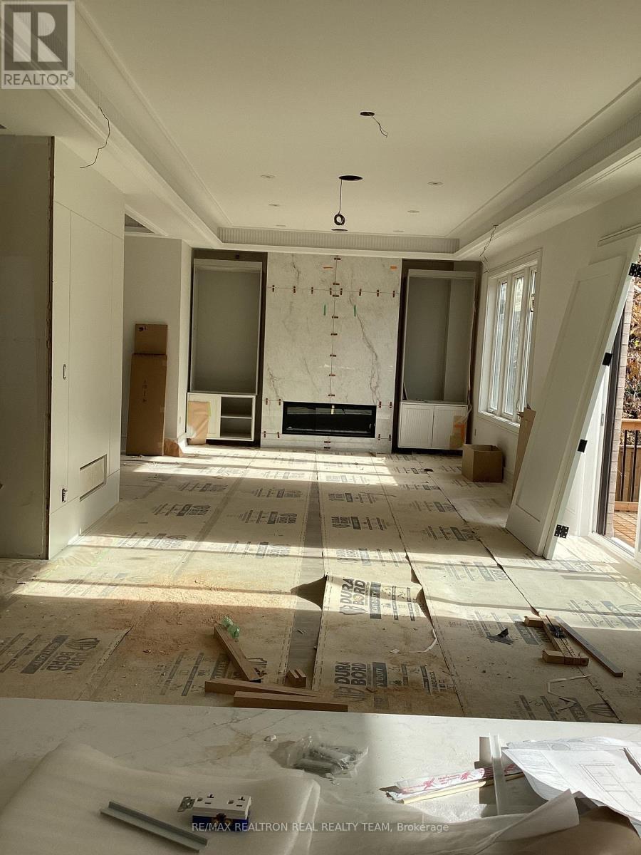 2 Palomino Crescent, Toronto, ON - Indoor Photo Showing Other Room