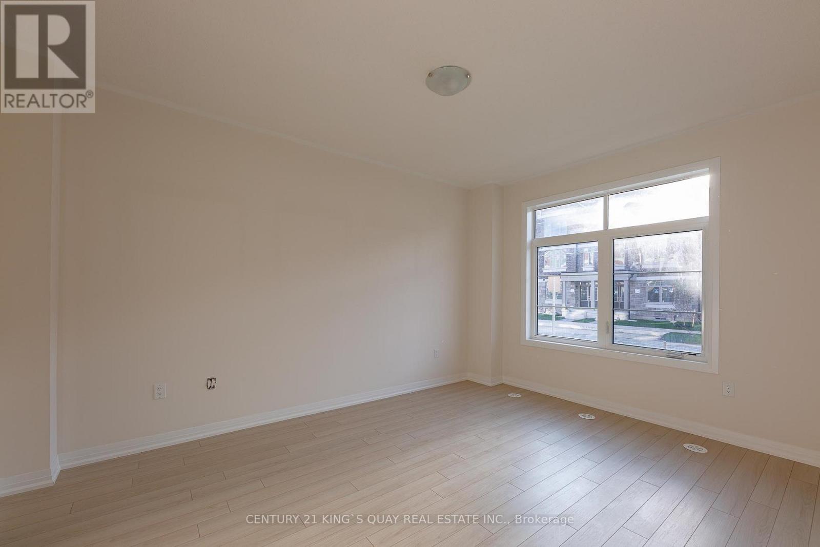 35 Floyd Ford Way, Markham, ON - Indoor Photo Showing Other Room