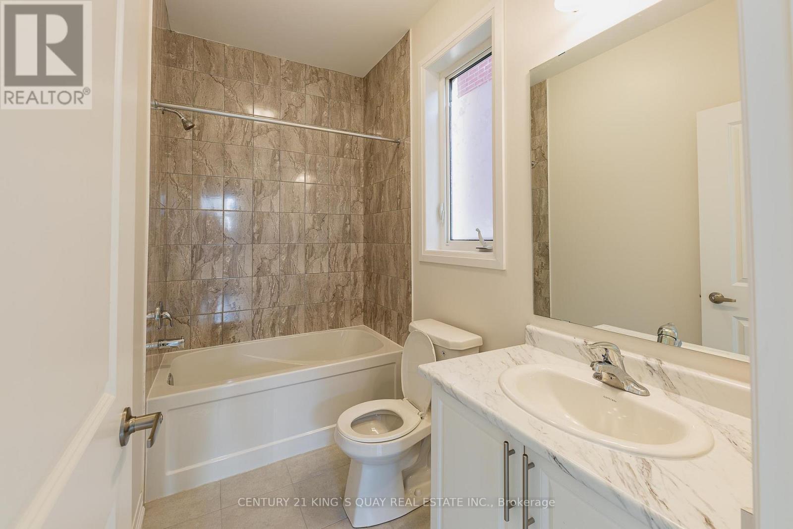 35 Floyd Ford Way, Markham, ON - Indoor Photo Showing Bathroom