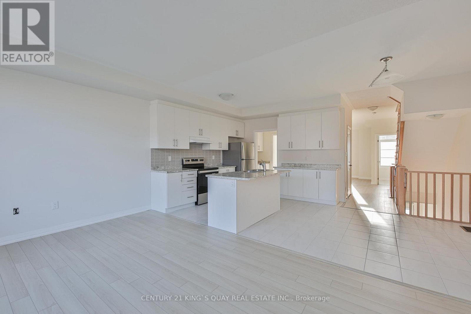 35 Floyd Ford Way, Markham, ON - Indoor Photo Showing Kitchen