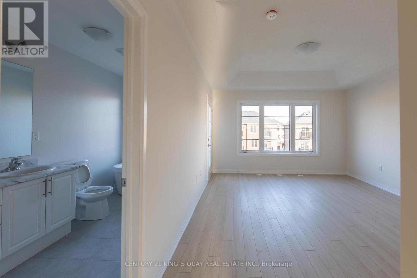 35 Floyd Ford Way, Markham, ON - Indoor Photo Showing Other Room