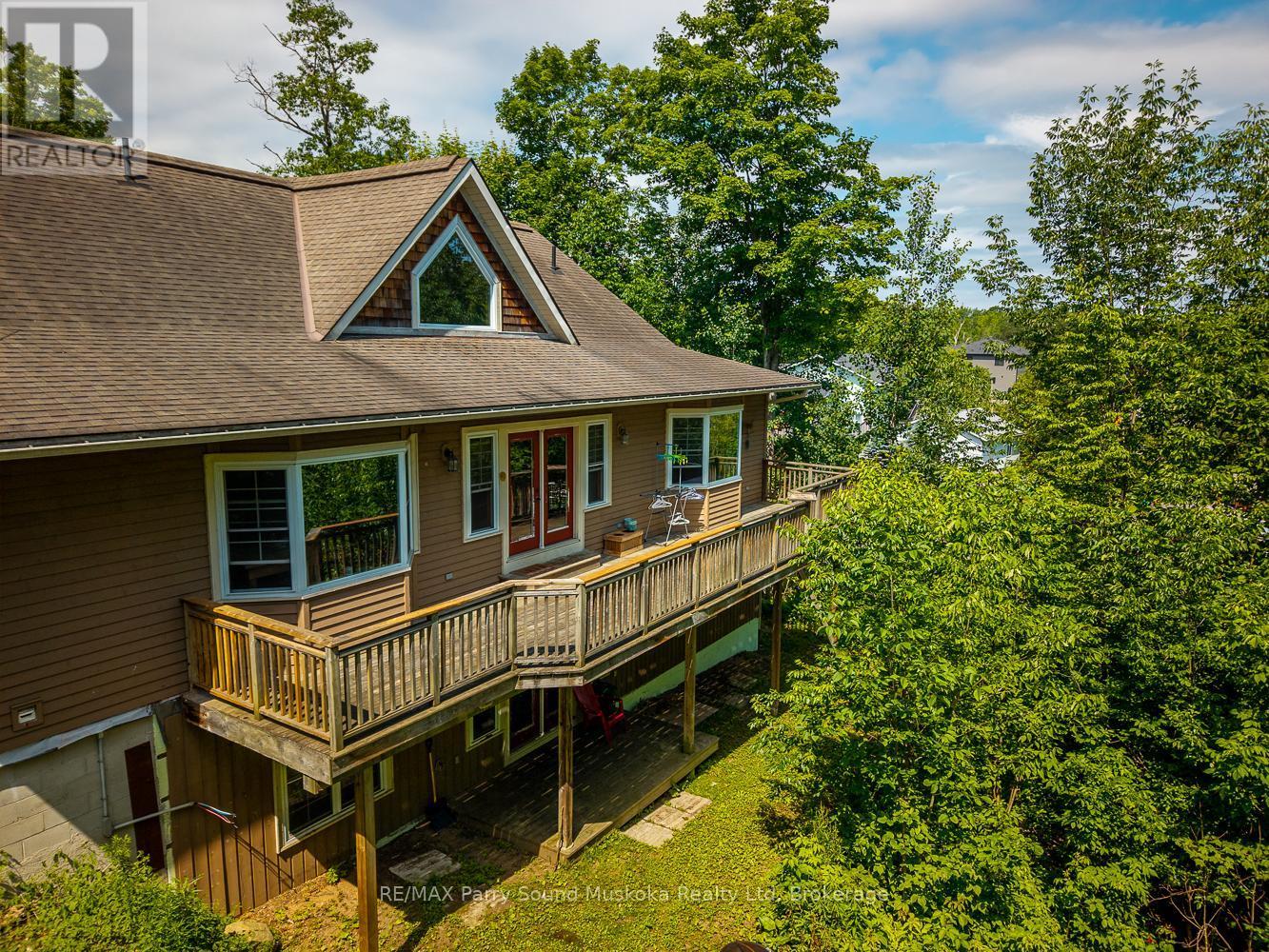 246 High Street, Georgian Bay (Freeman), ON - Outdoor With Deck Patio Veranda