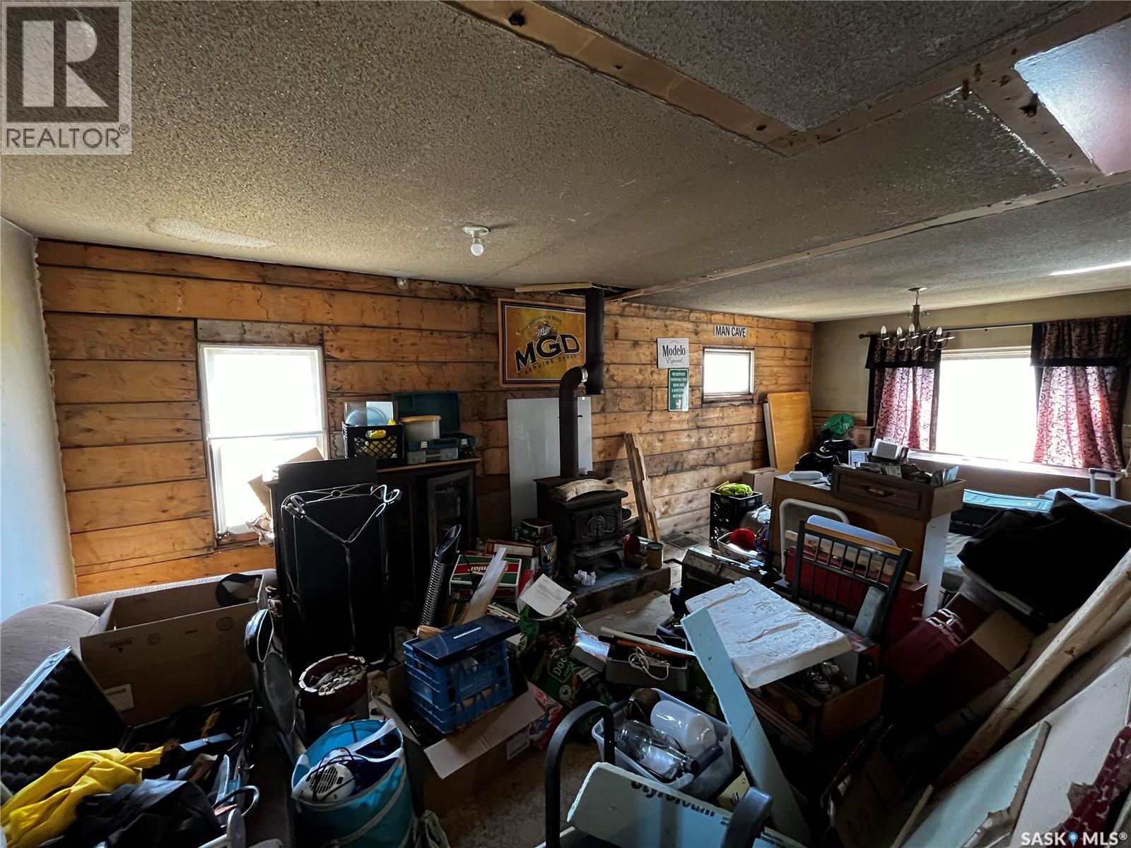 121 5Th Street, Bladworth, SK - Indoor