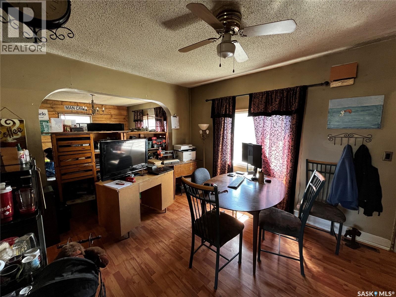 121 5Th Street, Bladworth, SK - Indoor