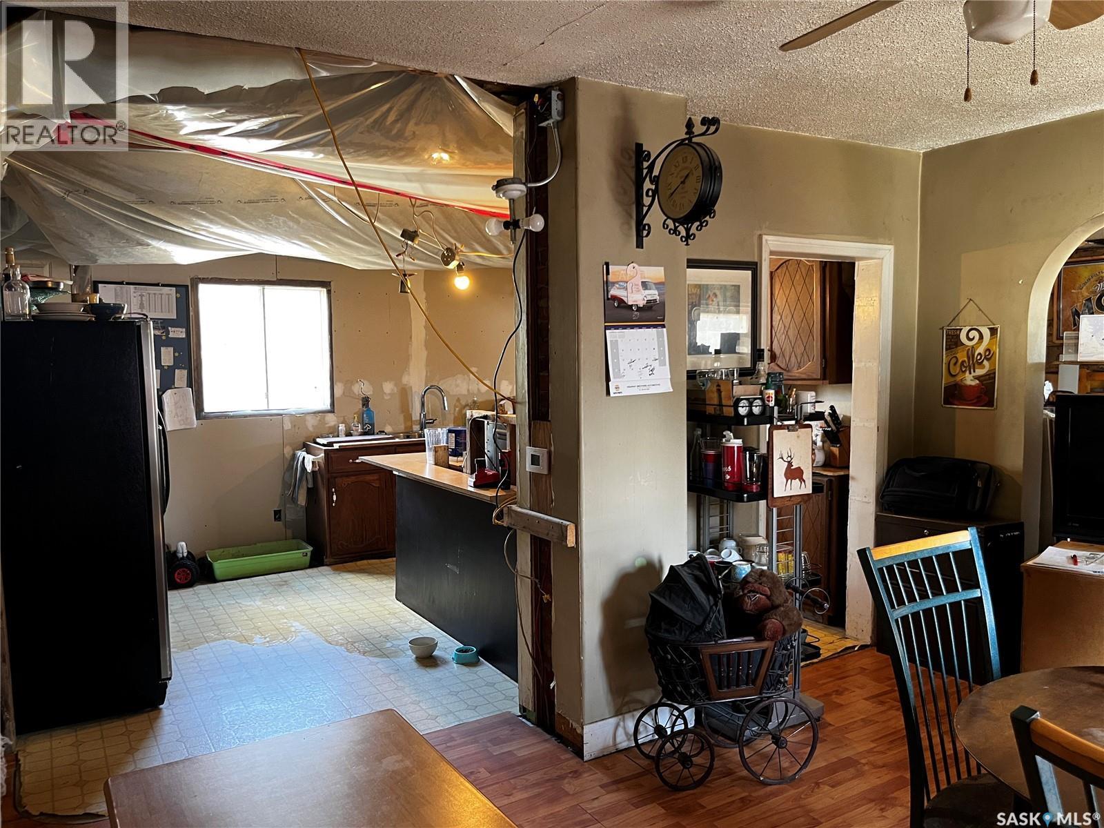 121 5Th Street, Bladworth, SK - Indoor