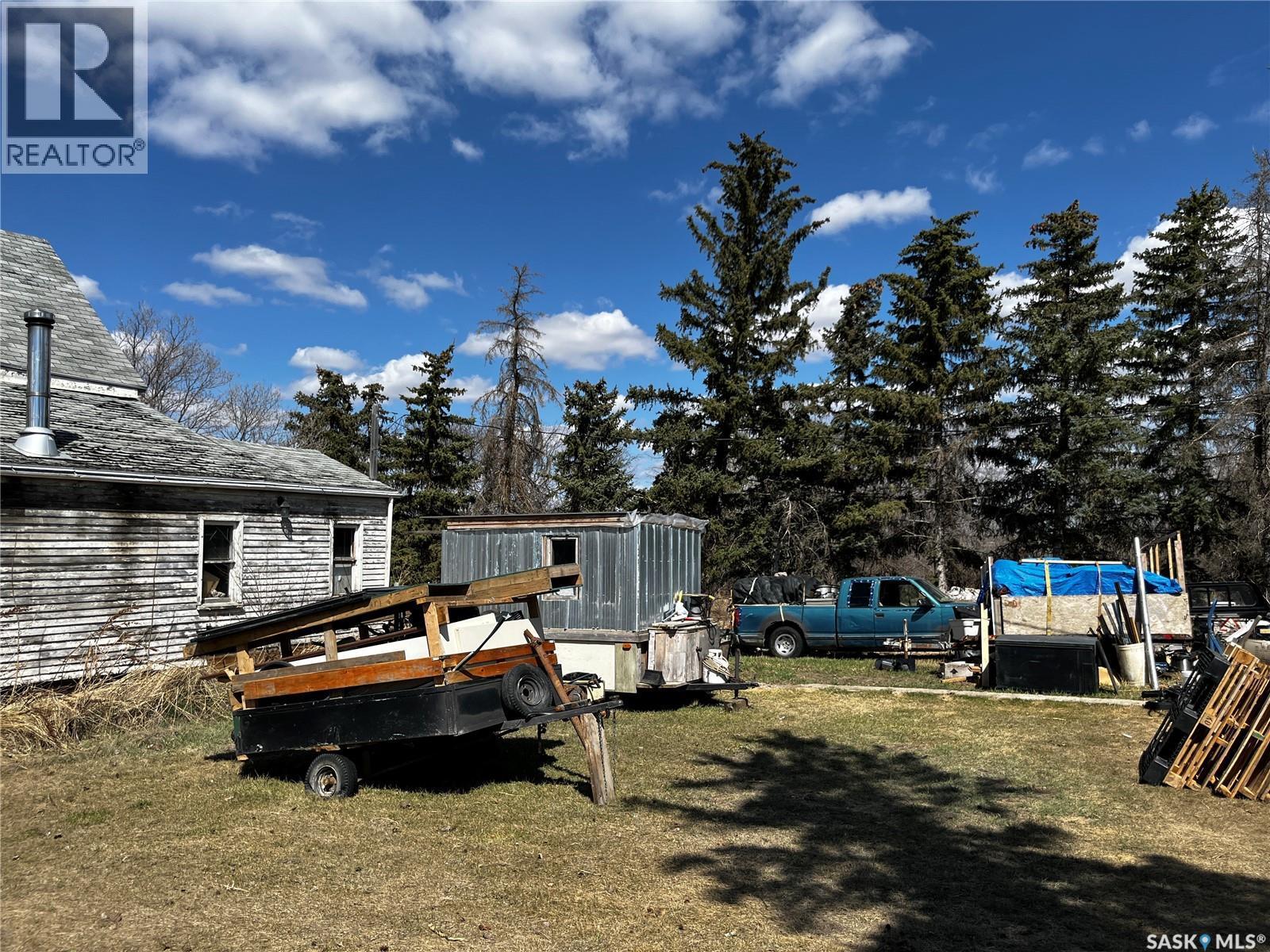 121 5Th Street, Bladworth, SK - Outdoor