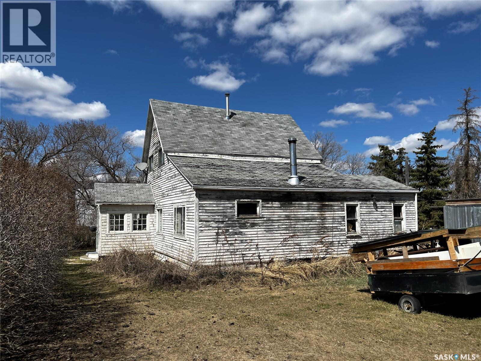 121 5Th Street, Bladworth, SK - Outdoor