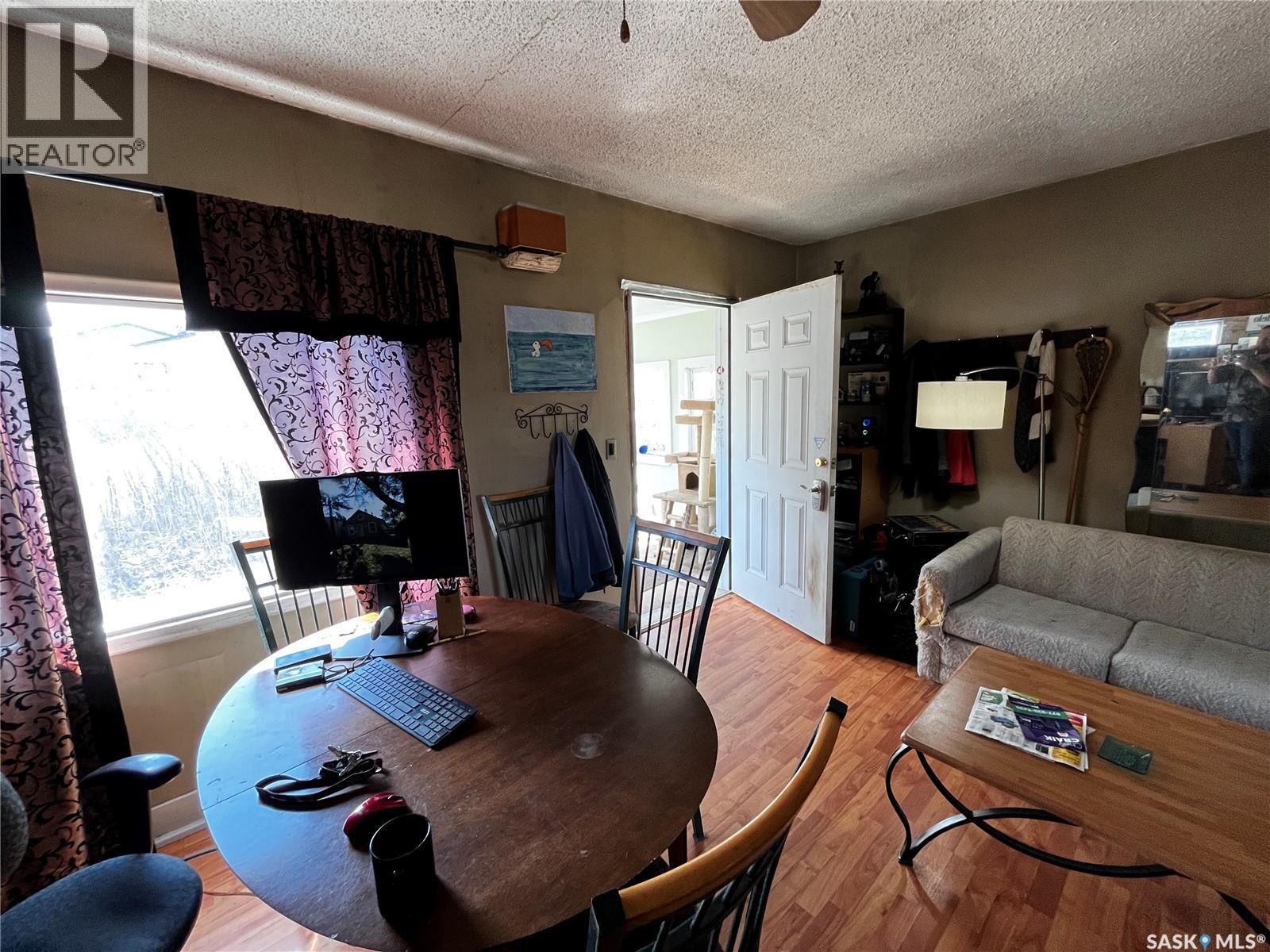 121 5Th Street, Bladworth, SK - Indoor