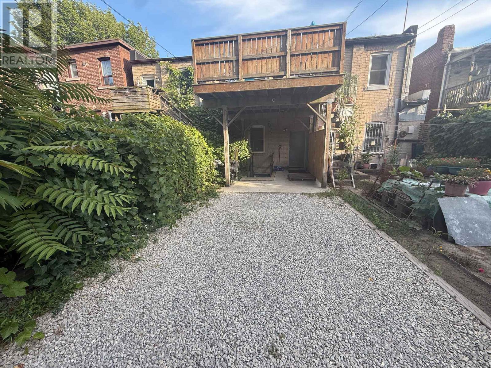 1926 Gerrard Street E, Toronto, ON