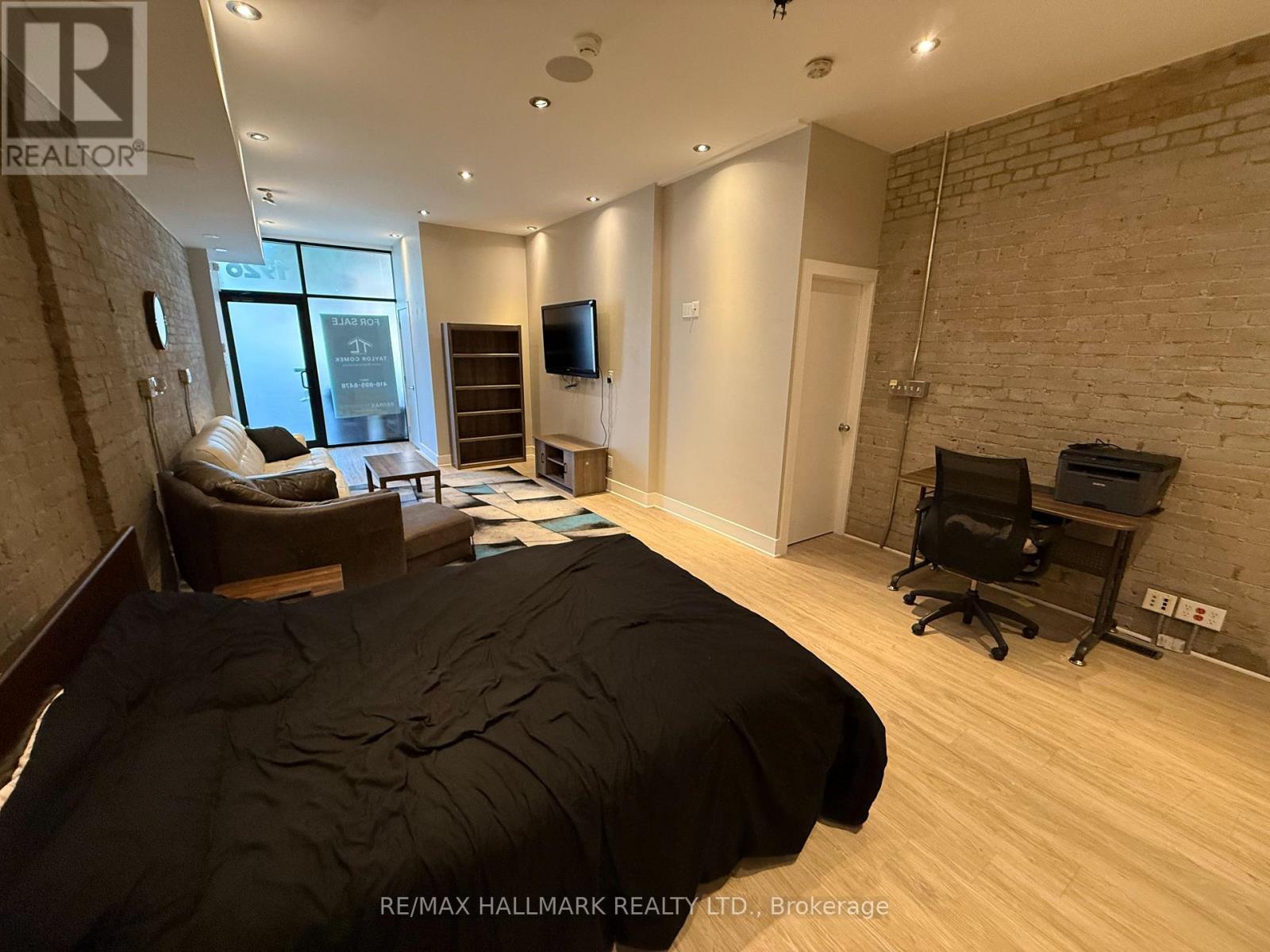 1926 Gerrard Street E, Toronto, ON