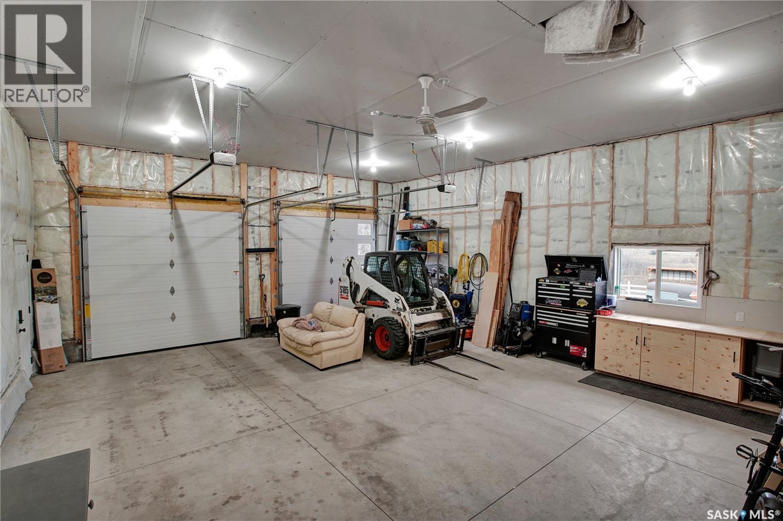 Furgeson Acreage, Corman Park Rm No. 344, SK - Indoor Photo Showing Garage