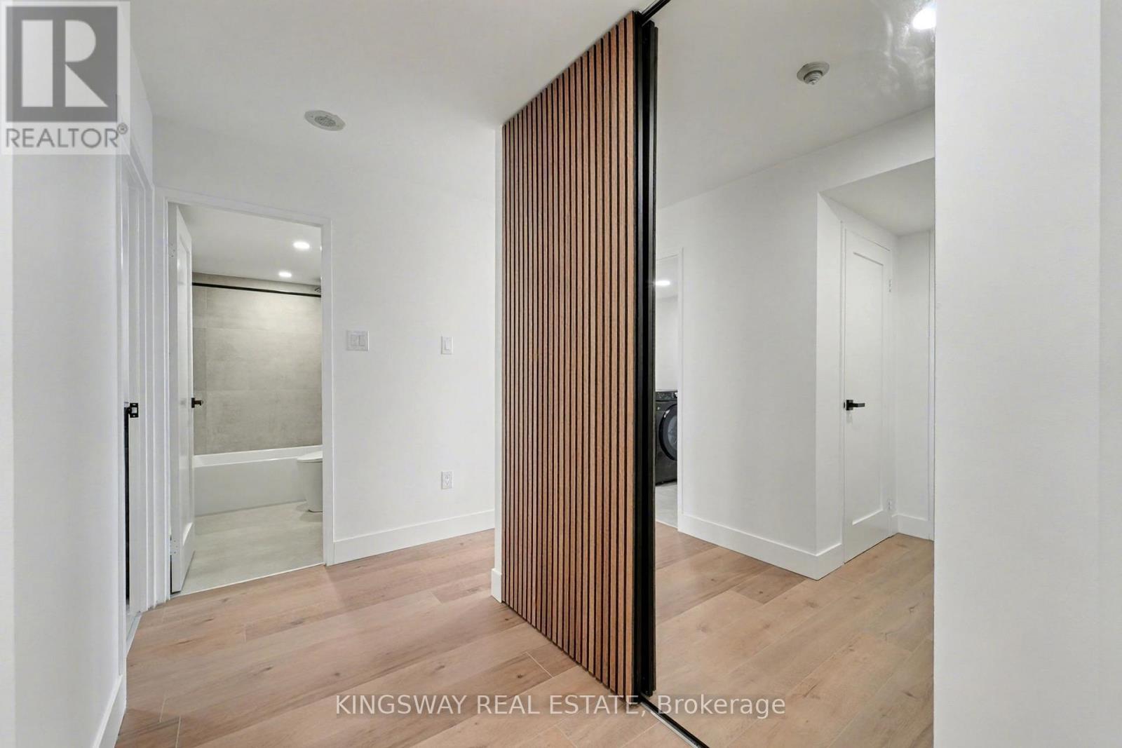 712 - 7420 Bathurst Street, Vaughan, ON - Indoor Photo Showing Other Room