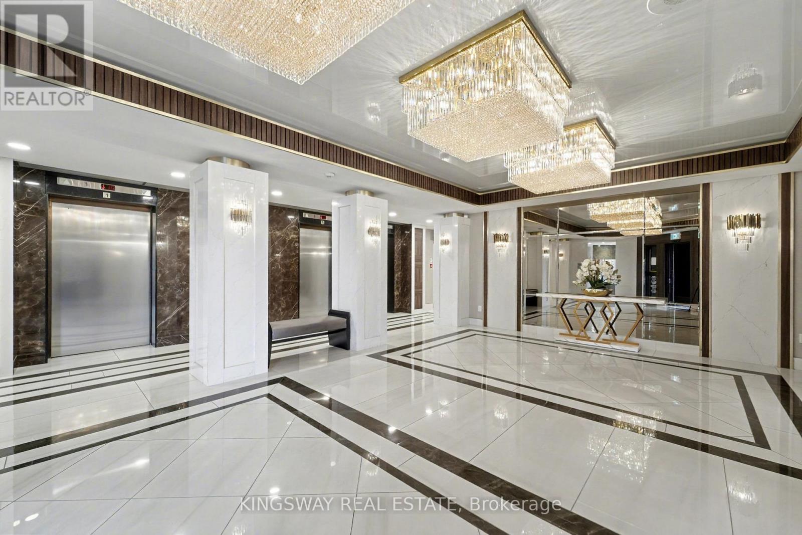 712 - 7420 Bathurst Street, Vaughan, ON - Indoor Photo Showing Other Room