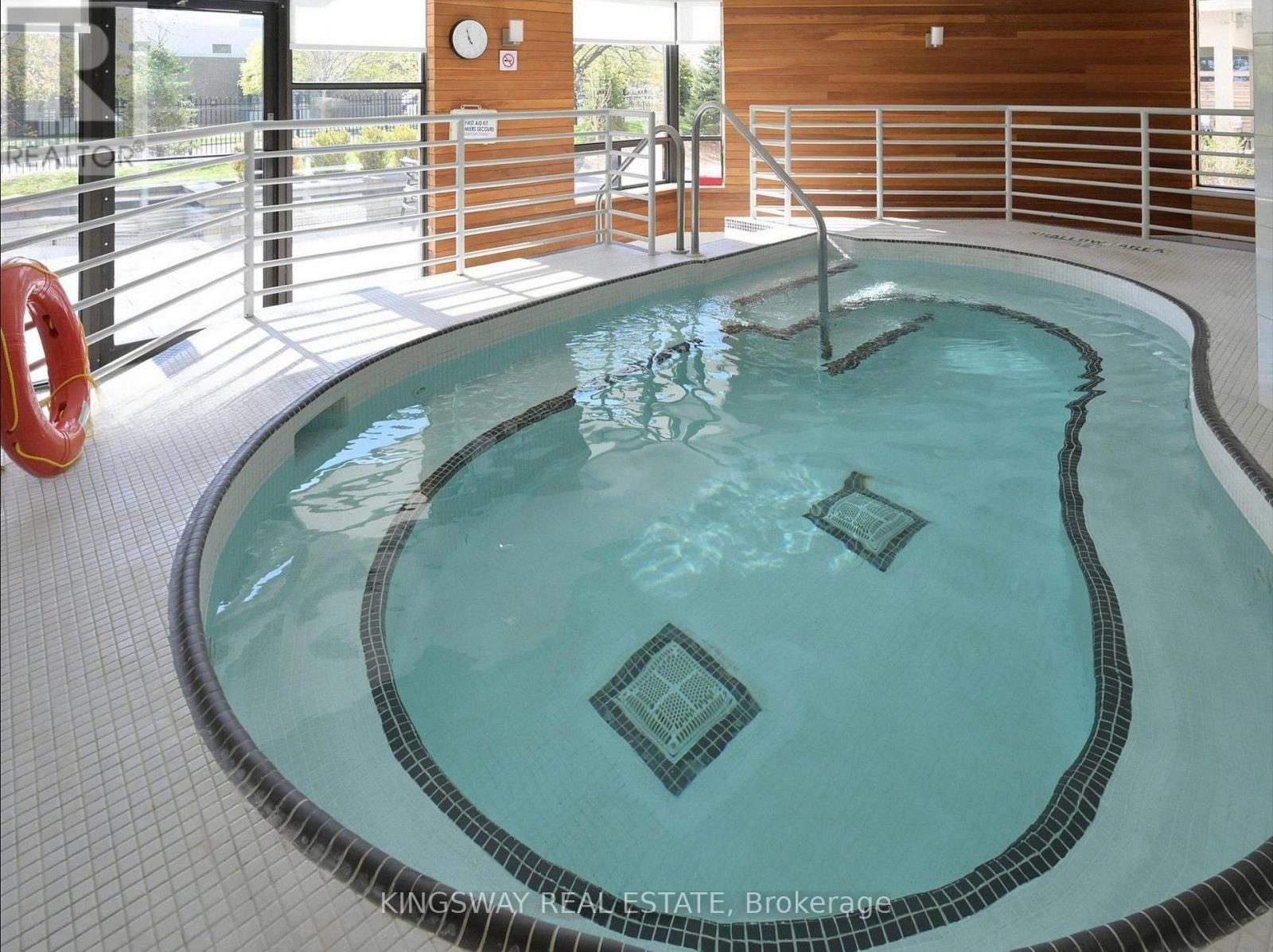 712 - 7420 Bathurst Street, Vaughan, ON - Indoor Photo Showing Other Room With In Ground Pool