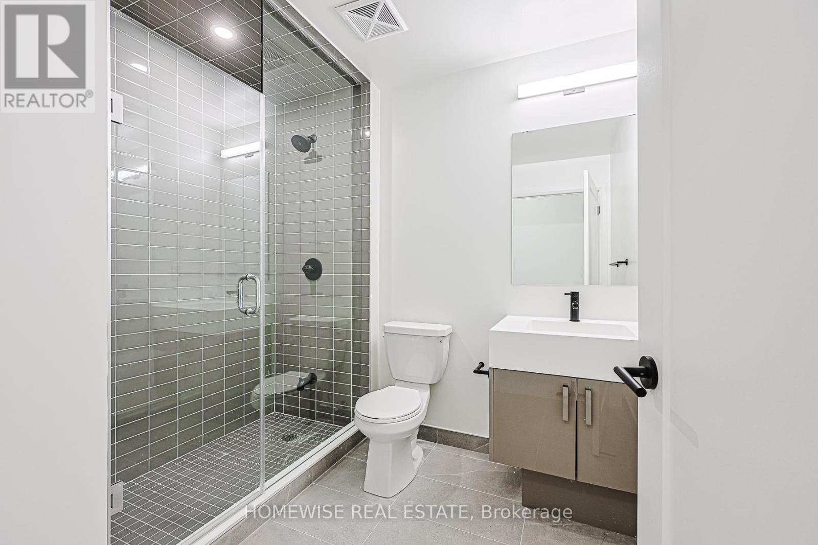 604 - 280 Dundas Street W, Toronto, ON - Indoor Photo Showing Bathroom