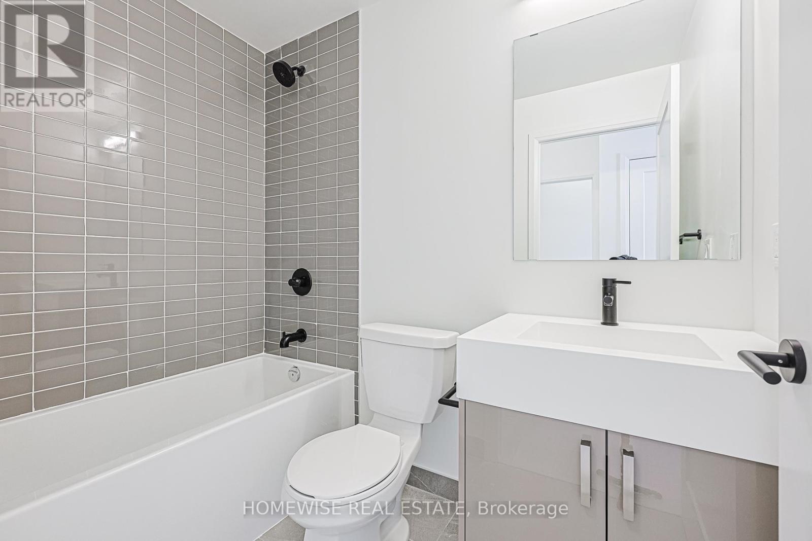 604 - 280 Dundas Street W, Toronto, ON - Indoor Photo Showing Bathroom