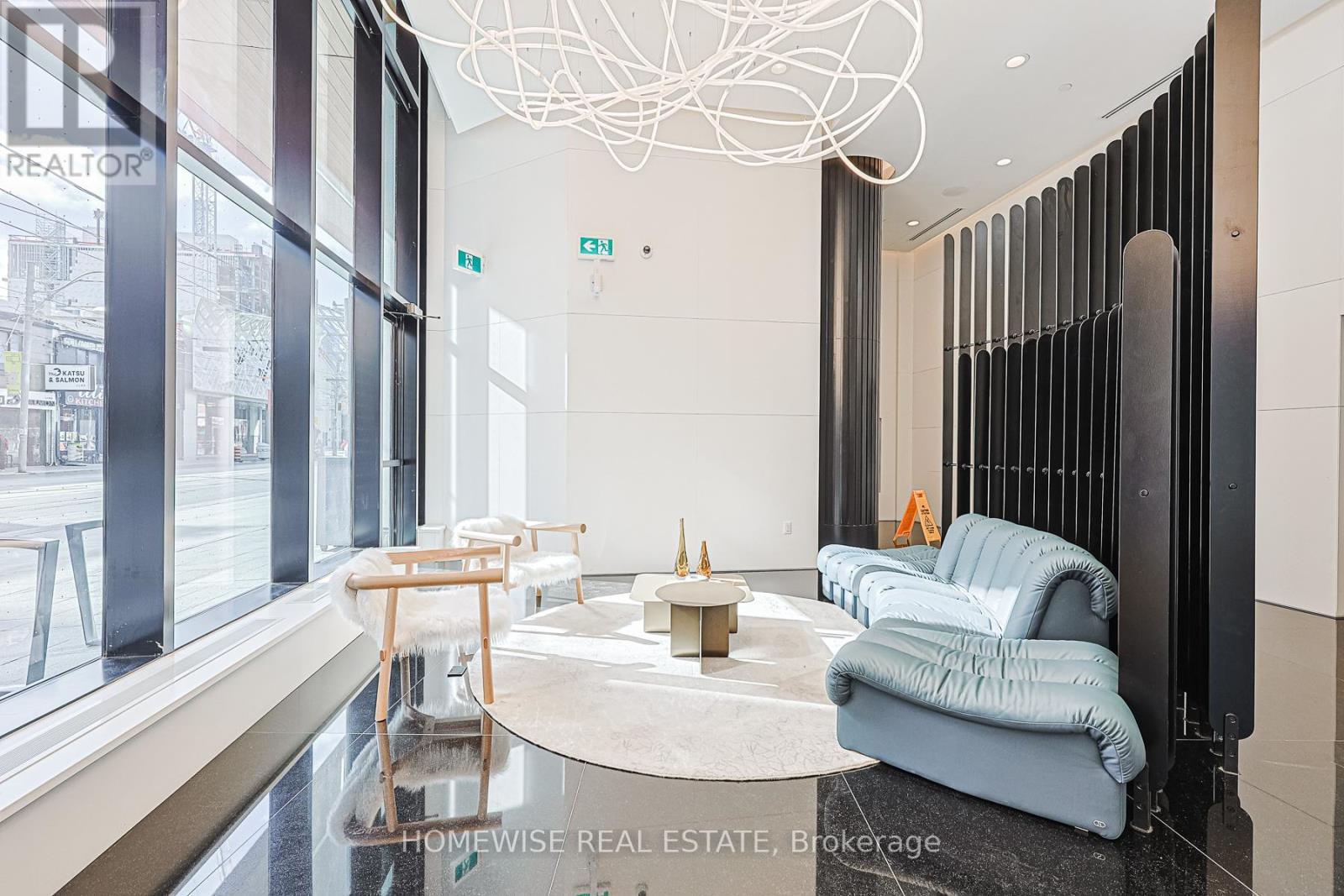 604 - 280 Dundas Street W, Toronto, ON - Indoor Photo Showing Other Room