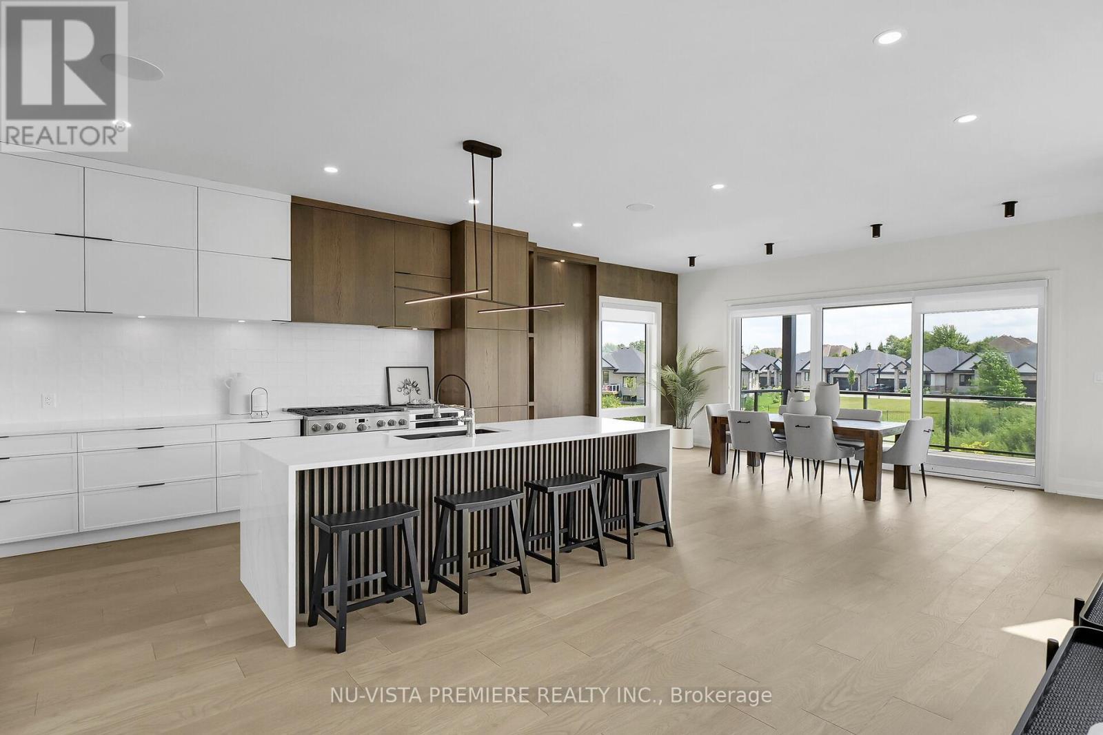 Photos of similar model. This home is to be built! - 7301 Silver Creek Circle, London South (South V), ON - Indoor