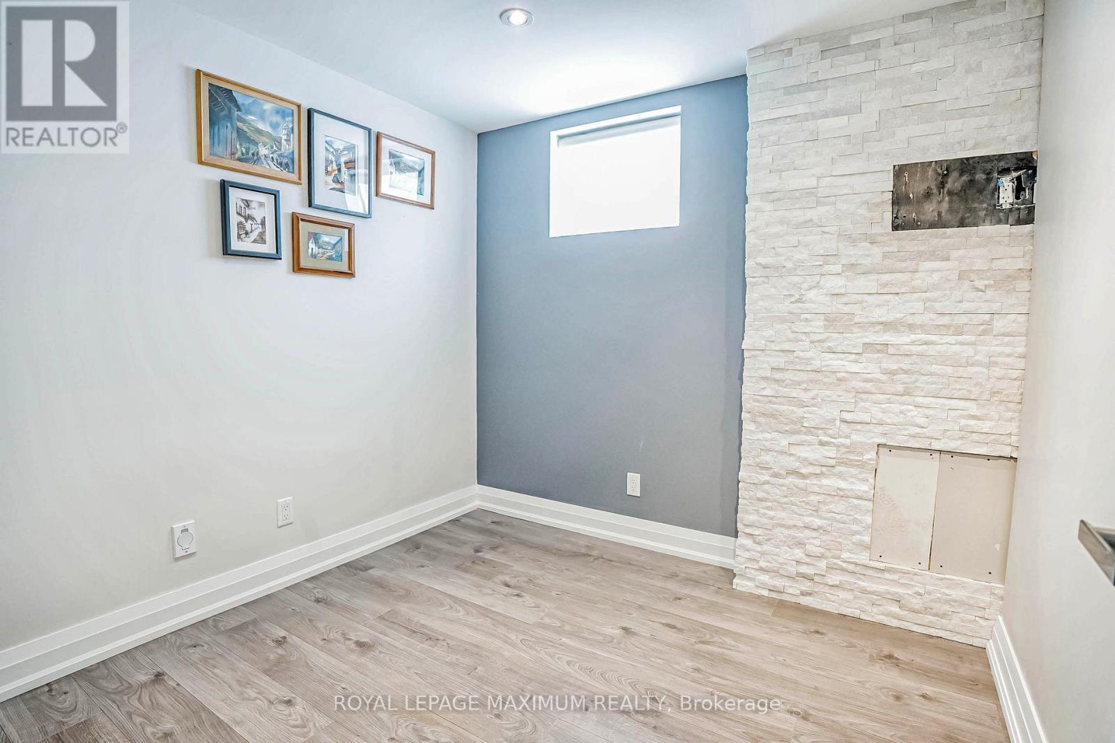 19 Corner Brook Crescent, Vaughan, ON - Indoor Photo Showing Other Room