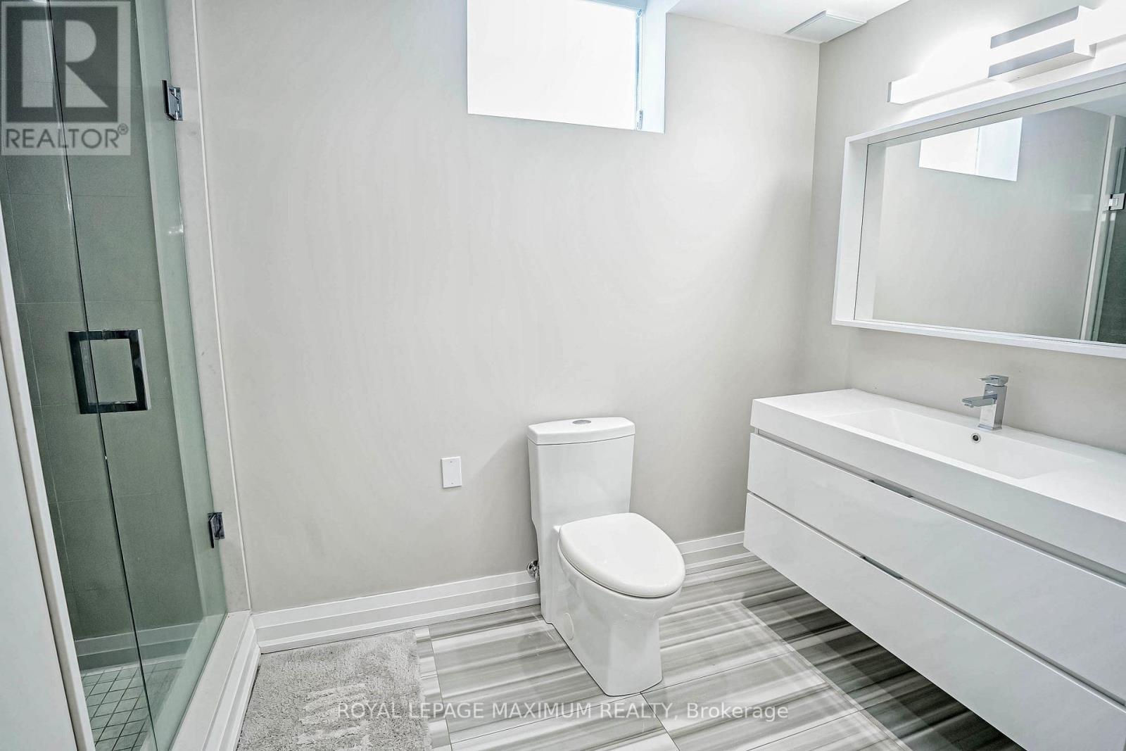 19 Corner Brook Crescent, Vaughan, ON - Indoor Photo Showing Bathroom