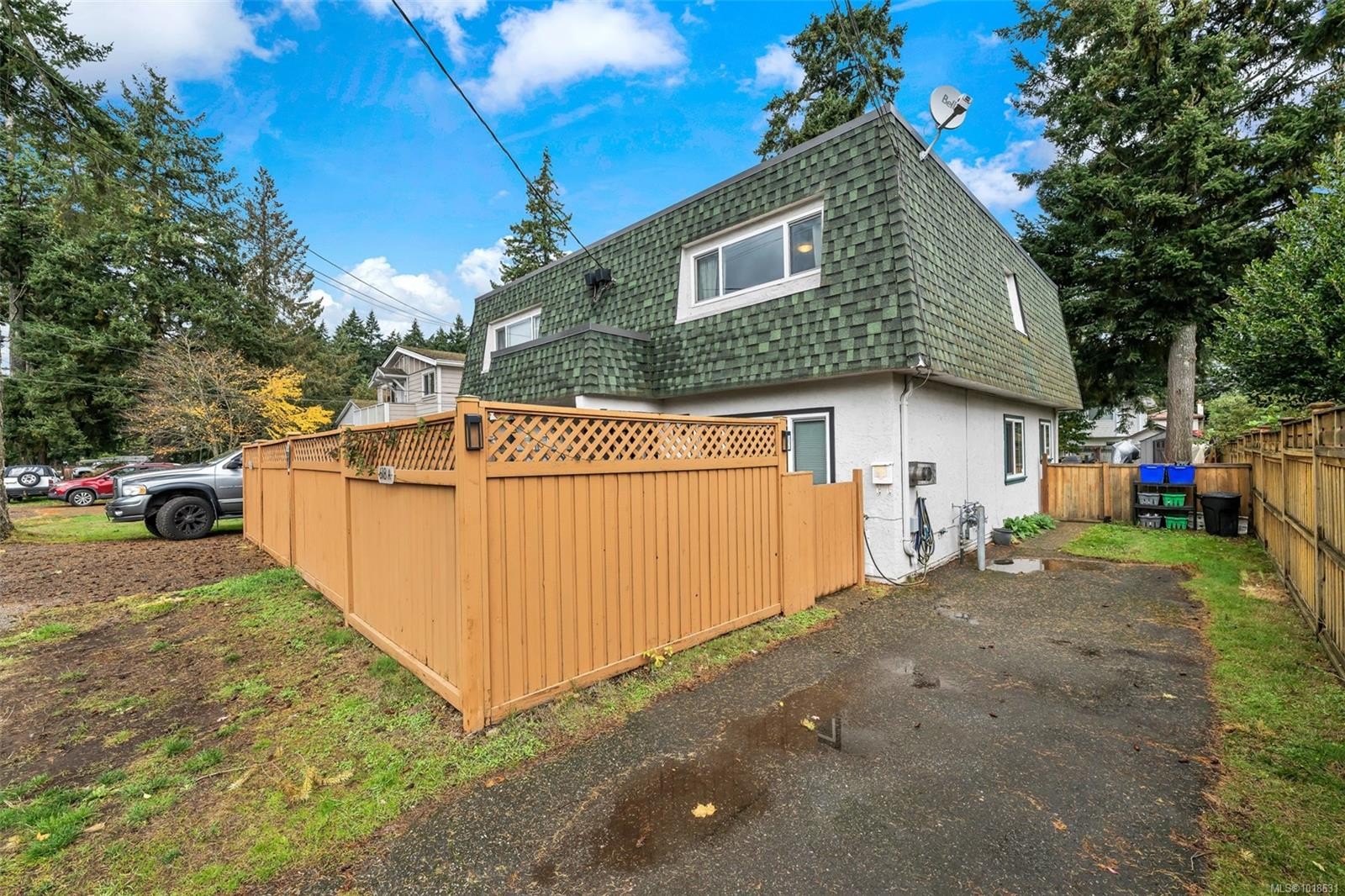 A-618 Kelly Rd, Colwood, BC - Outdoor
