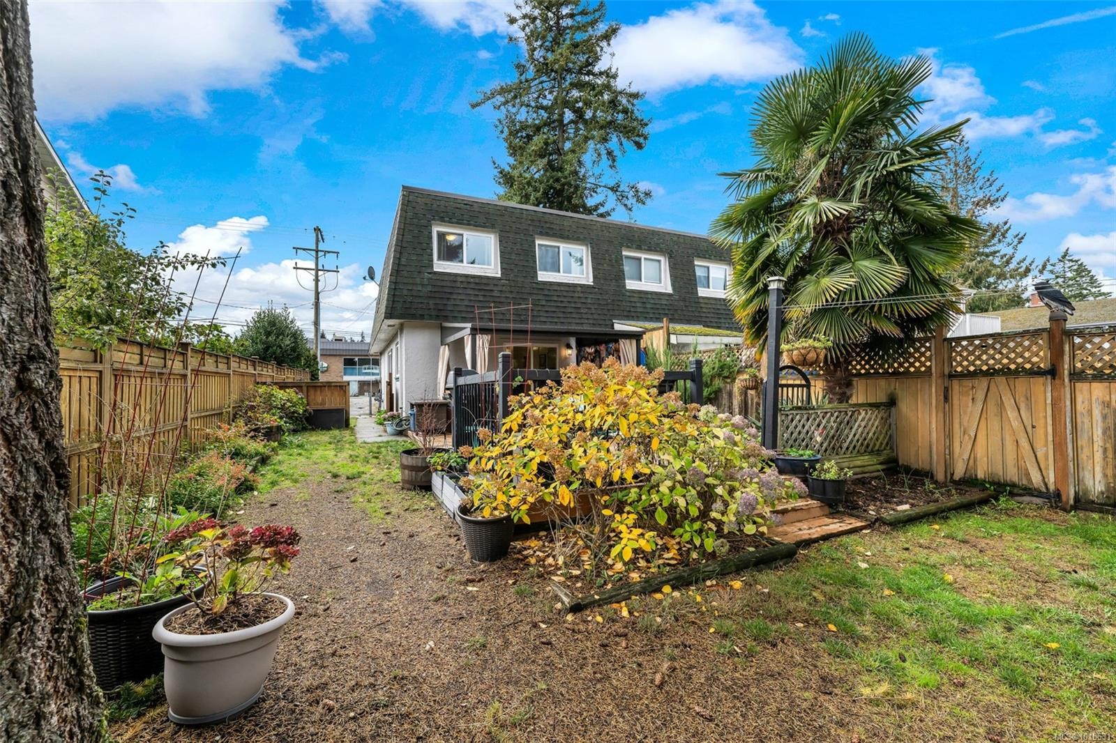 A-618 Kelly Rd, Colwood, BC - Outdoor