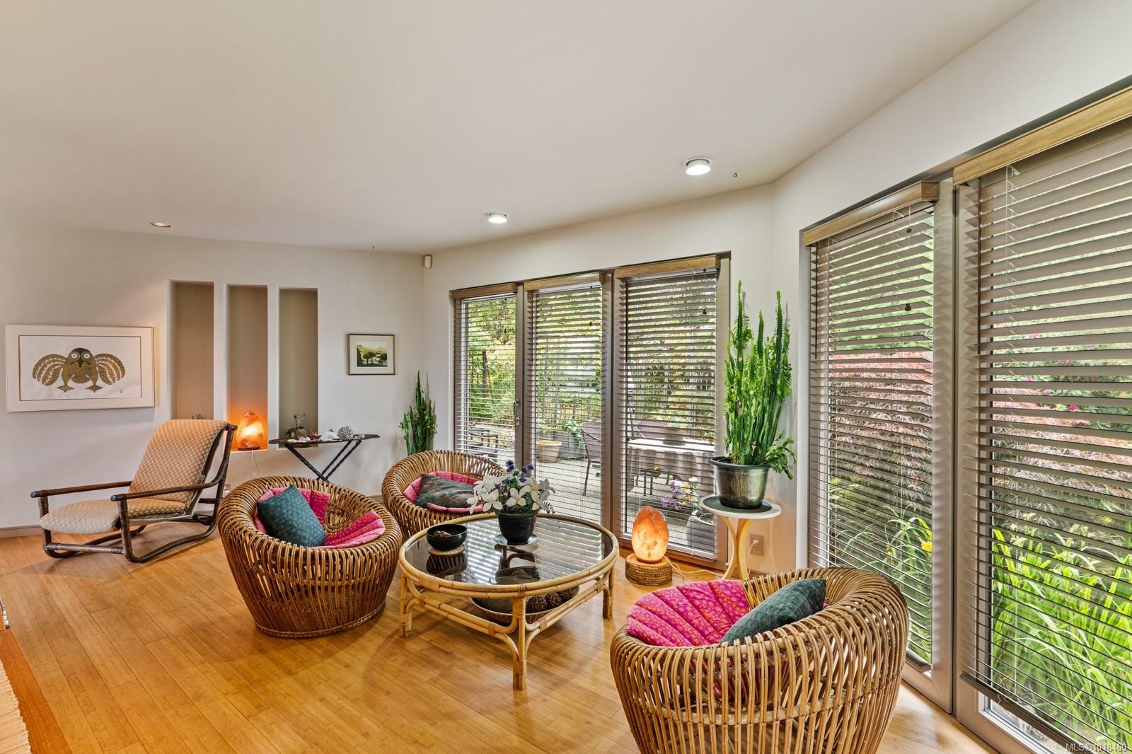 11406 Sycamore Dr, North Saanich, BC