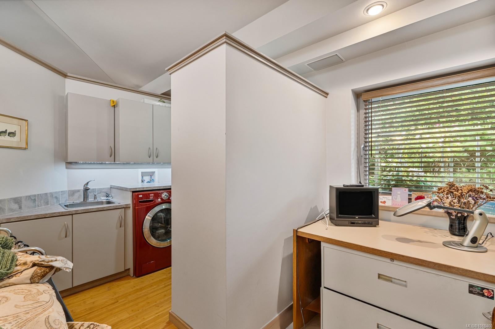 11406 Sycamore Dr, North Saanich, BC