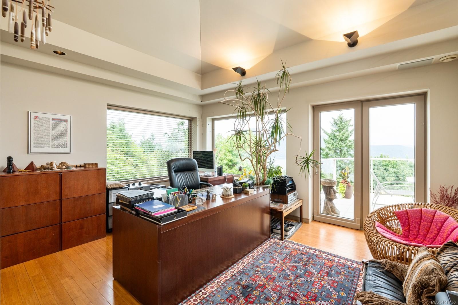 11406 Sycamore Dr, North Saanich, BC