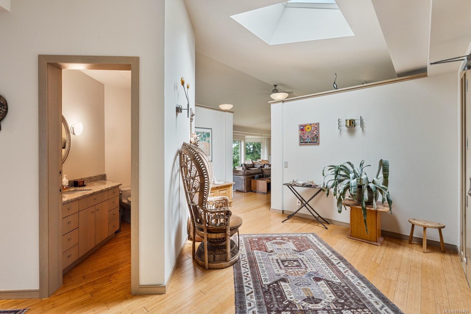 11406 Sycamore Dr, North Saanich, BC