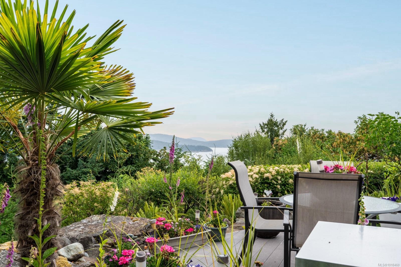 11406 Sycamore Dr, North Saanich, BC