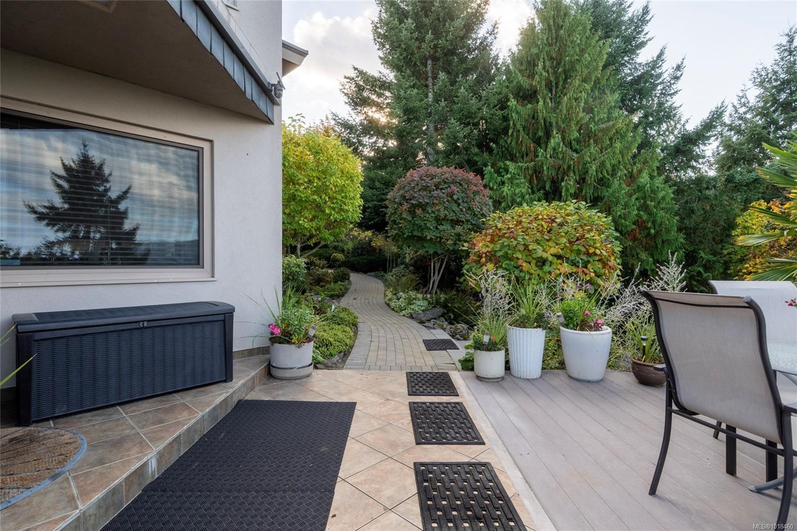 11406 Sycamore Dr, North Saanich, BC