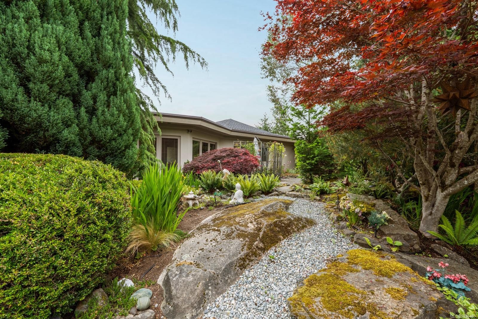 11406 Sycamore Dr, North Saanich, BC