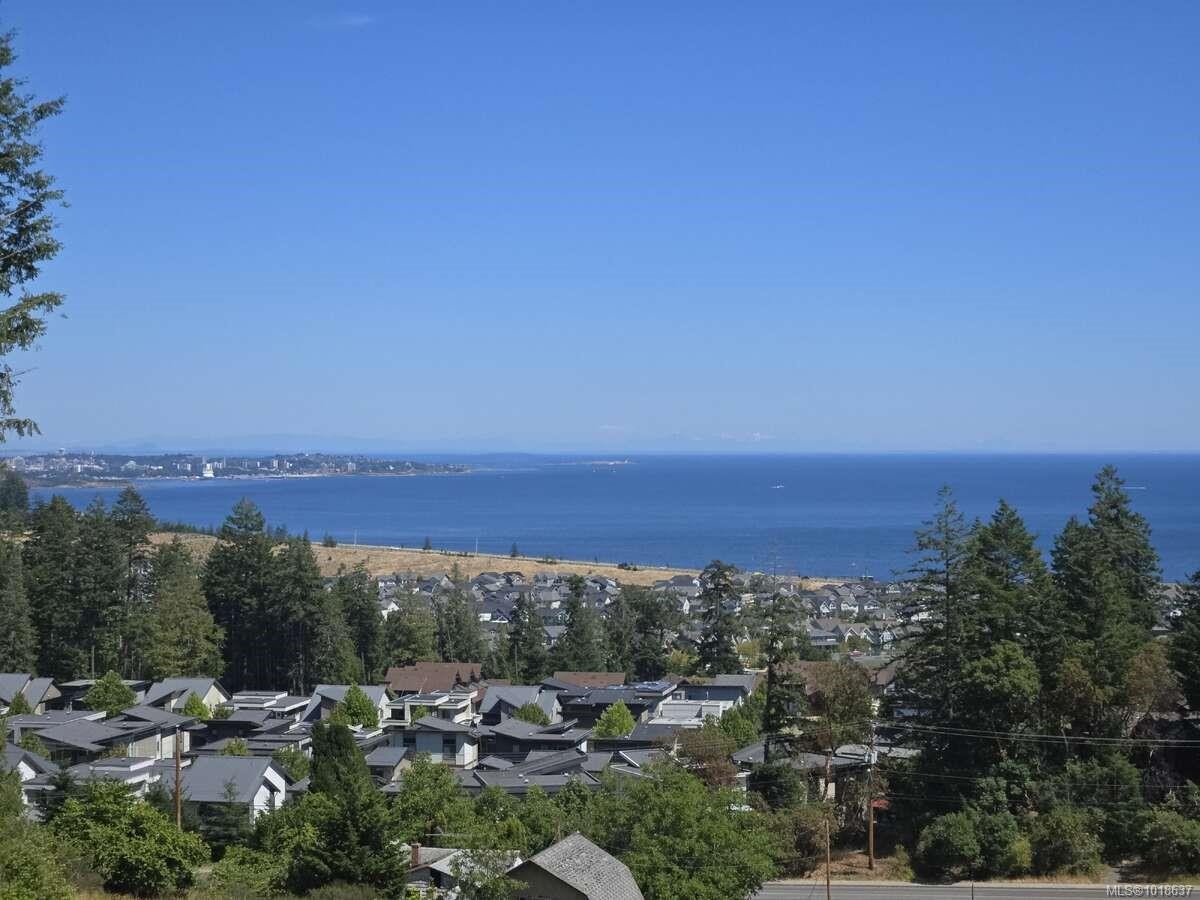 493 Delora Dr, Colwood, BC