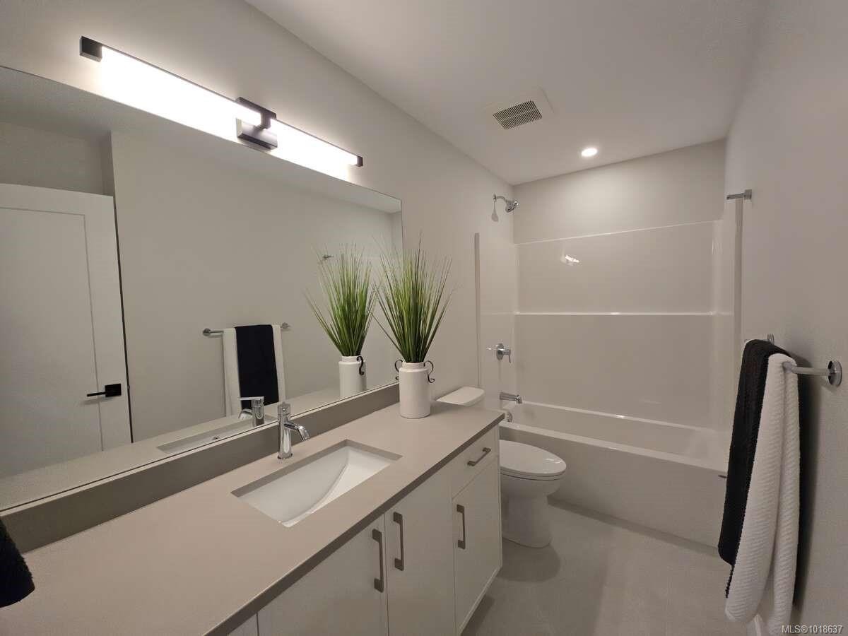 493 Delora Dr, Colwood, BC