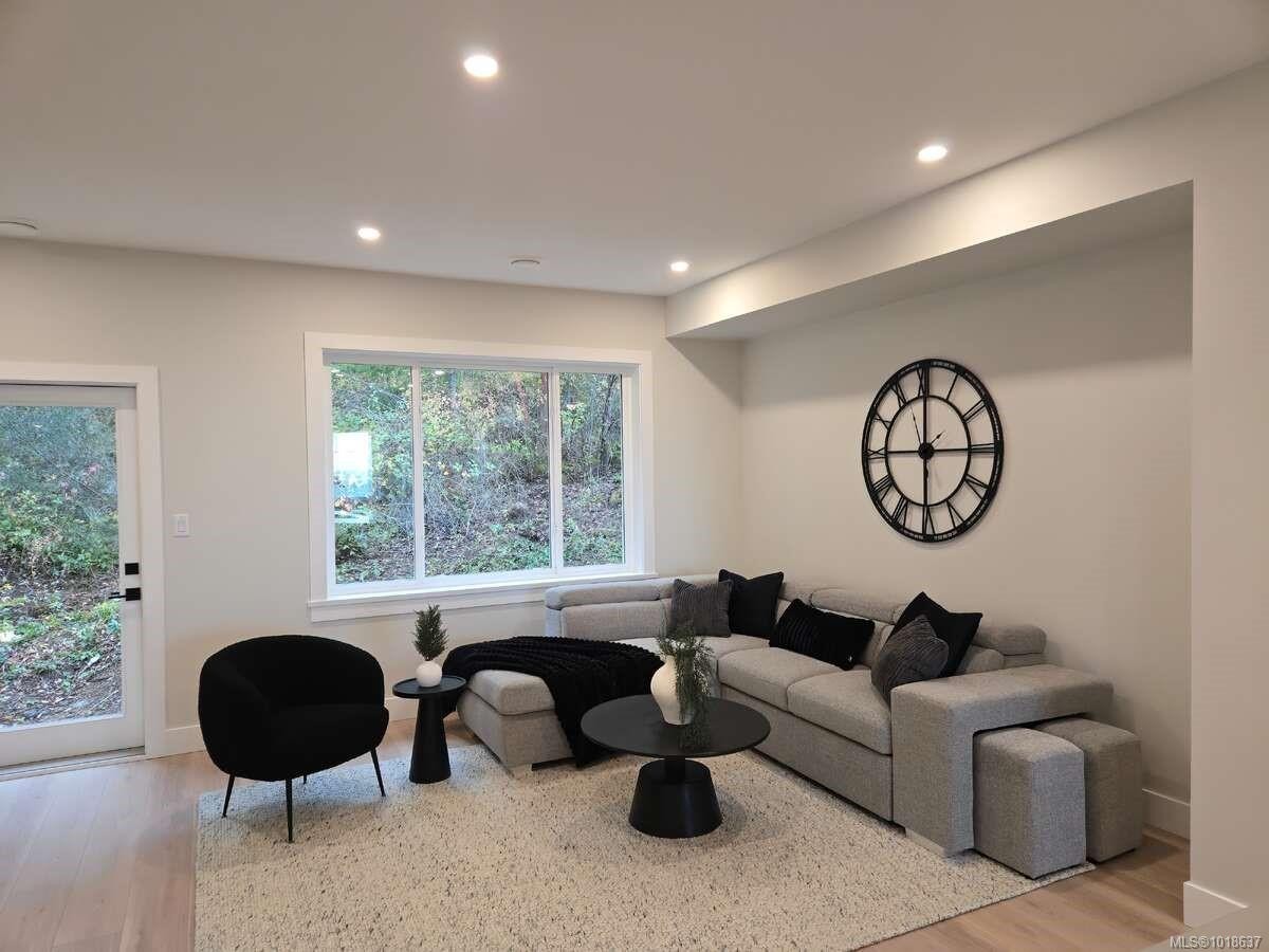 493 Delora Dr, Colwood, BC