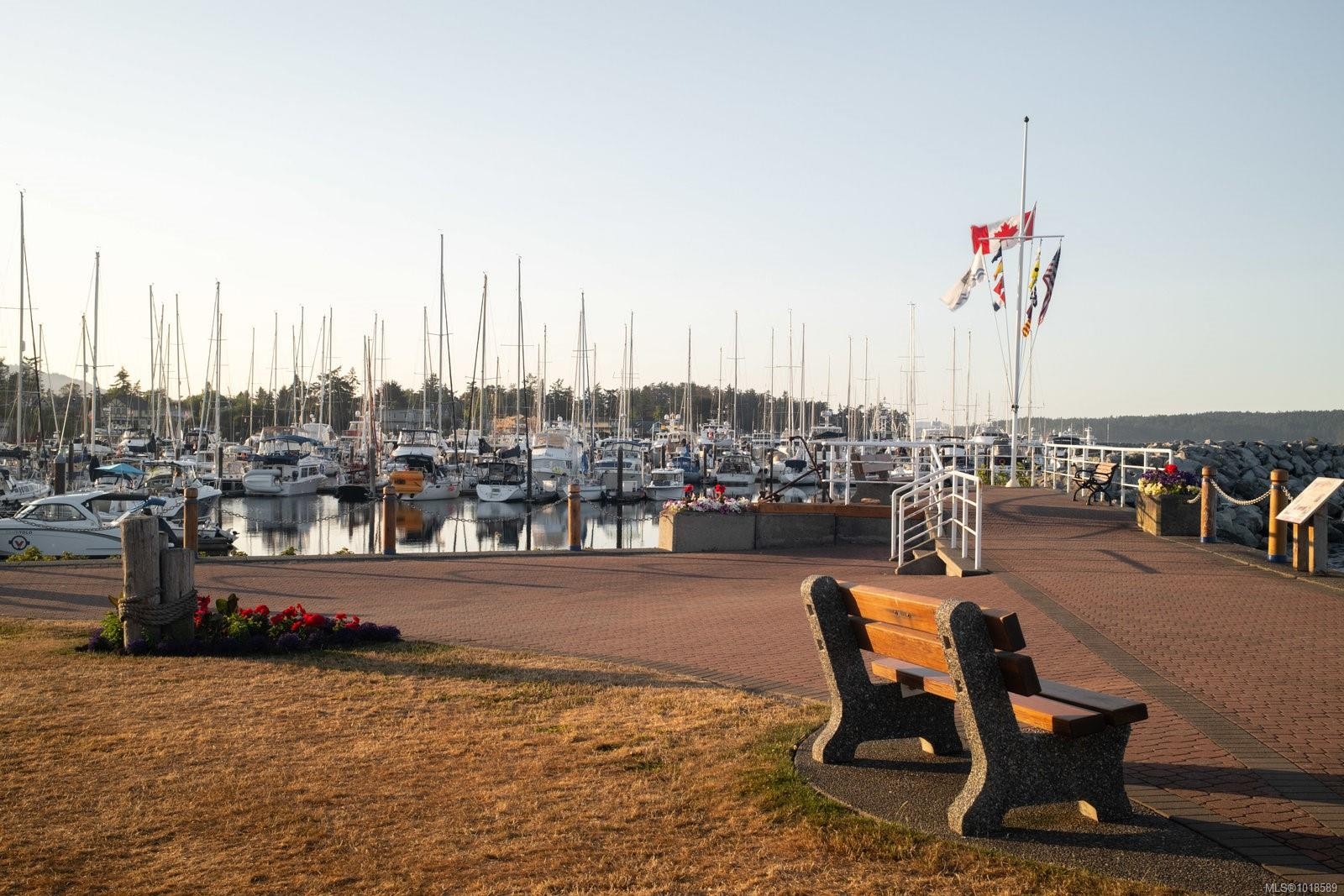 204-2490 Bevan Ave, Sidney, BC - Outdoor With View