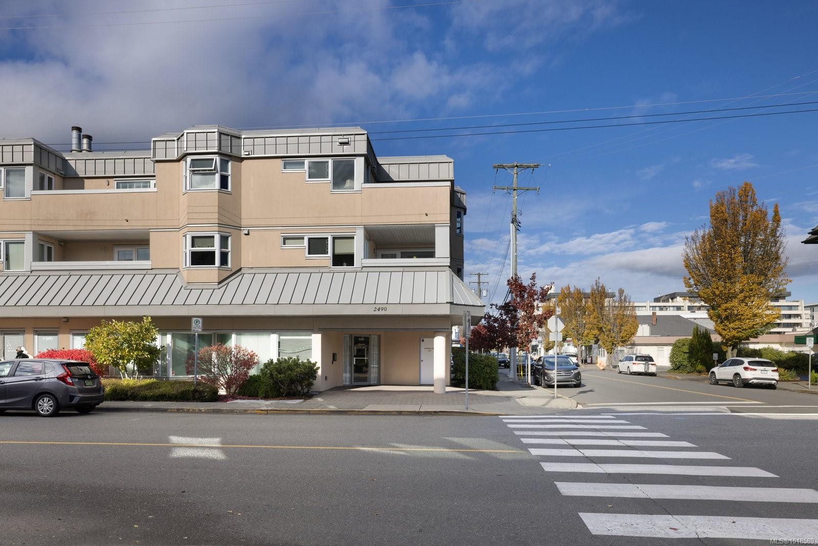 204-2490 Bevan Ave, Sidney, BC - Outdoor With Balcony