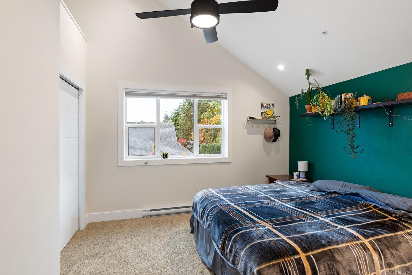 6-937 Colville Rd, Esquimalt, BC