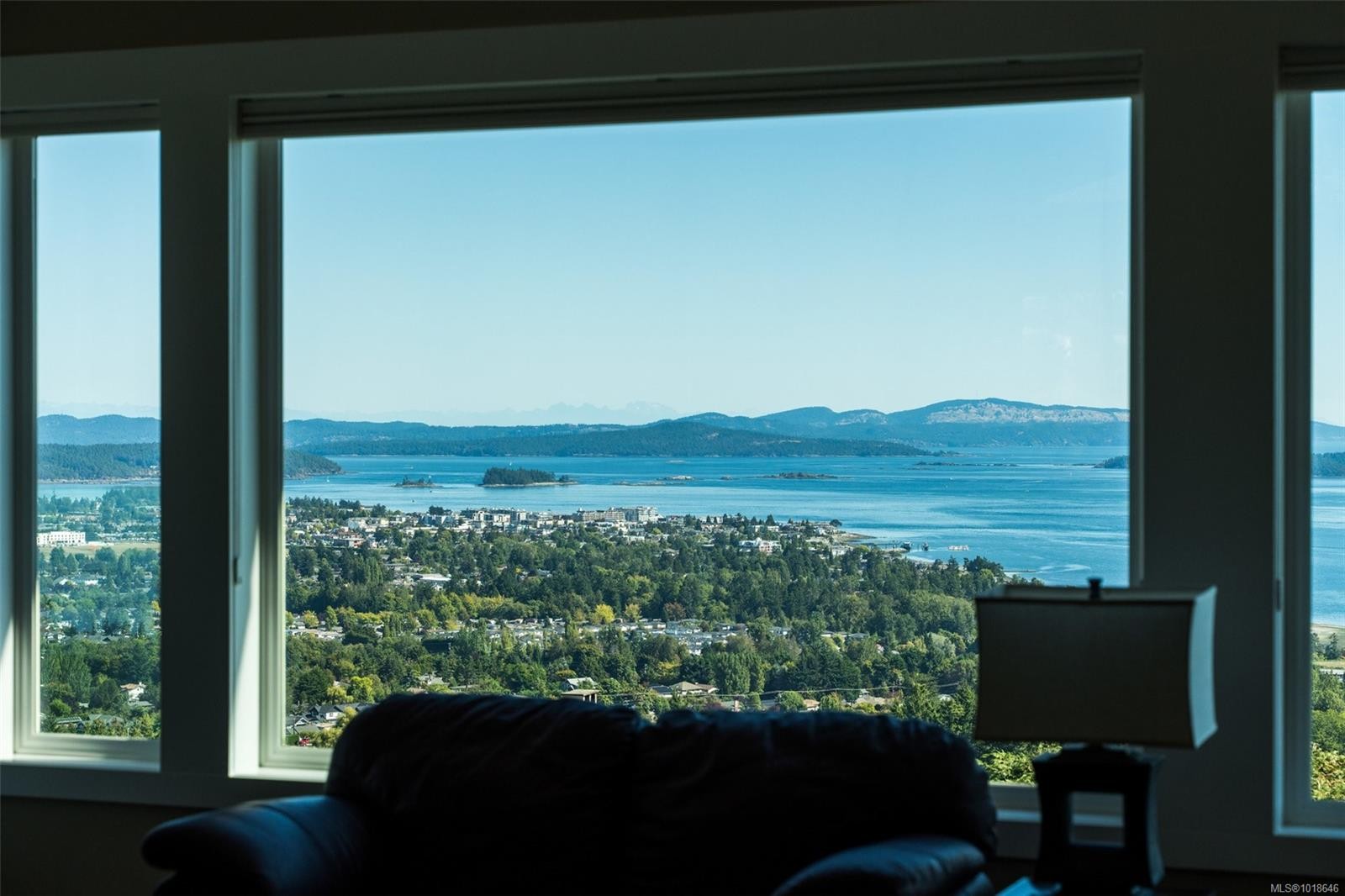 8874 Park Pacific Terr, North Saanich, BC