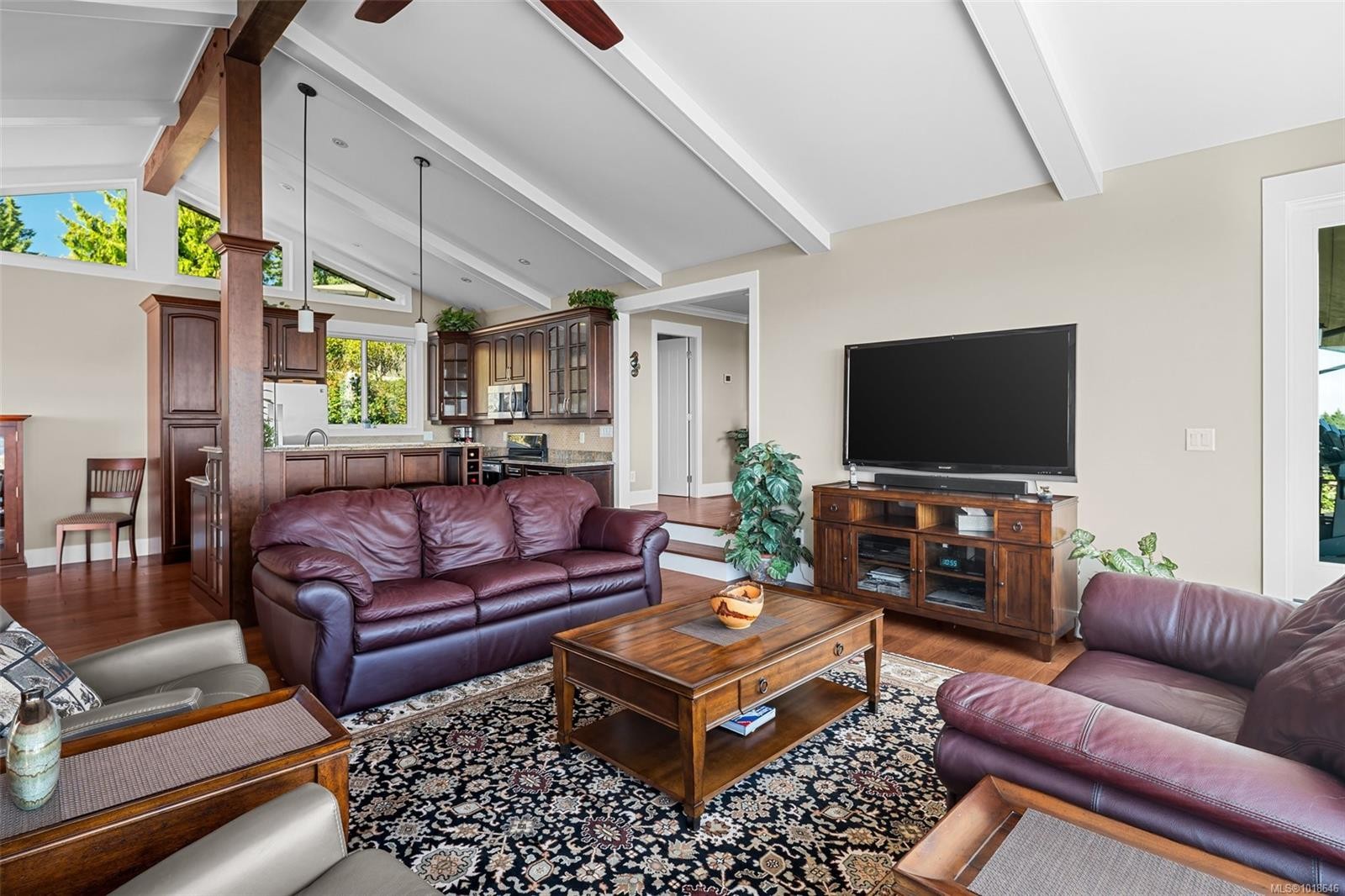 8874 Park Pacific Terr, North Saanich, BC