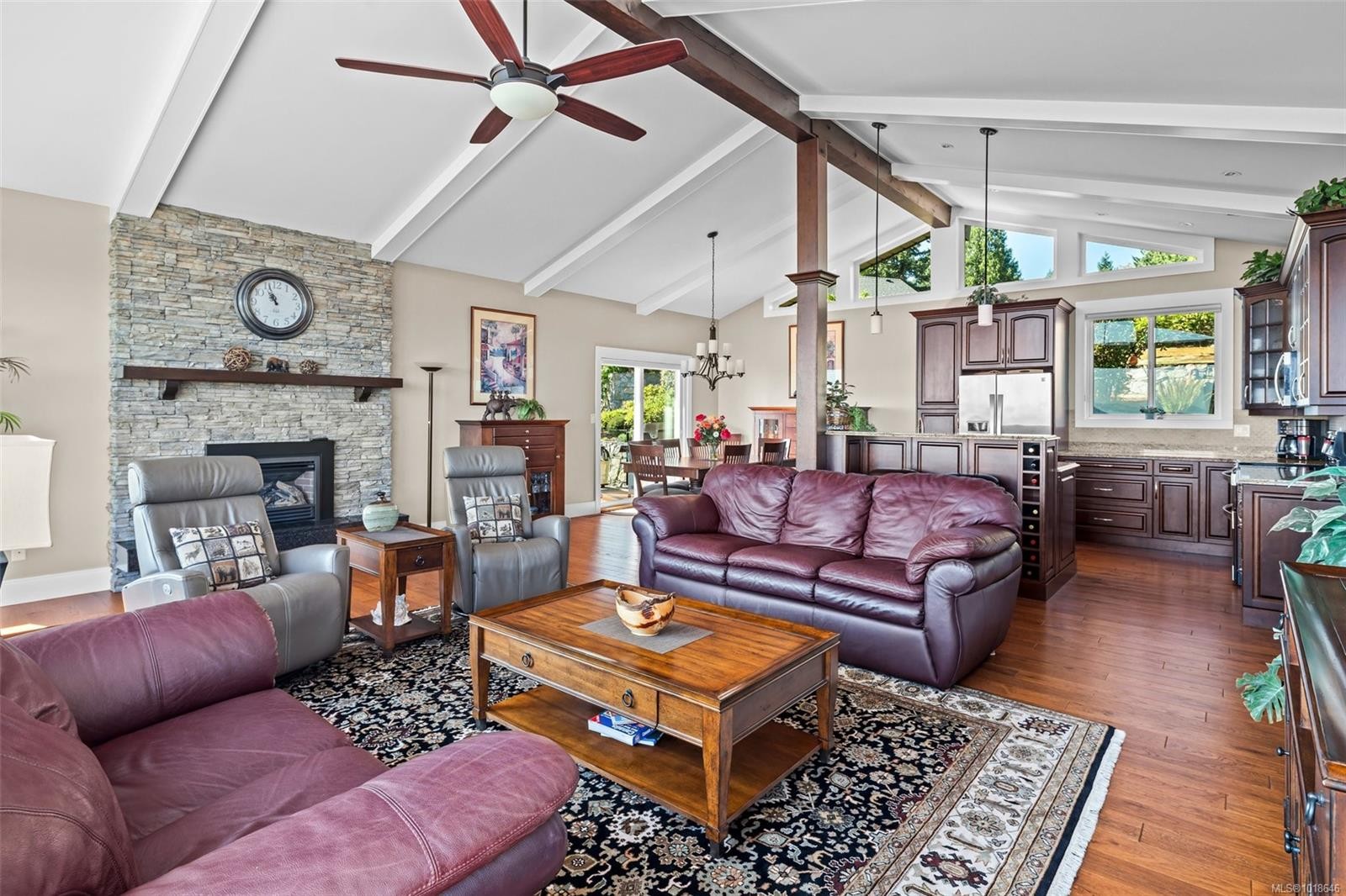 8874 Park Pacific Terr, North Saanich, BC