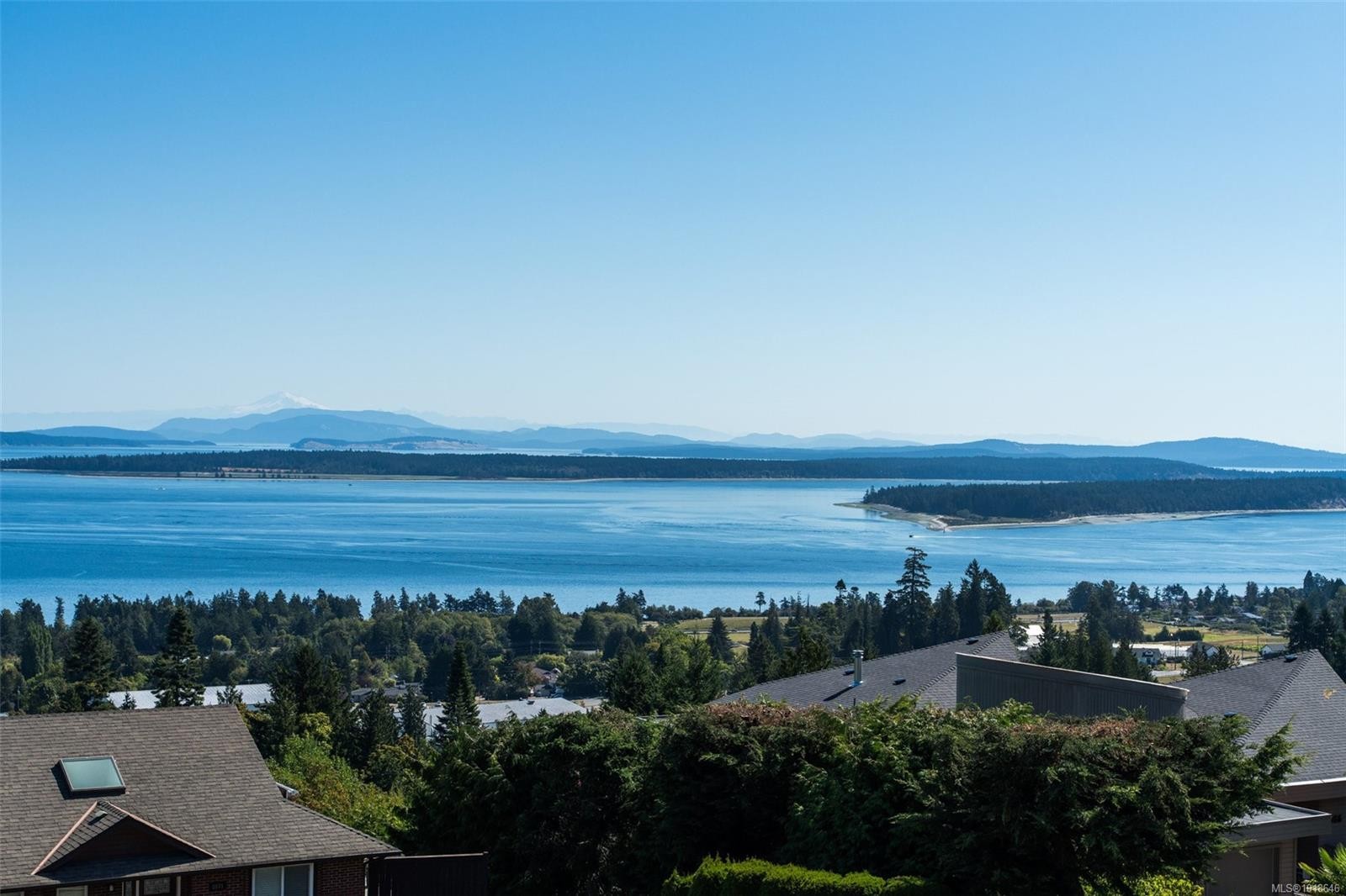 8874 Park Pacific Terr, North Saanich, BC