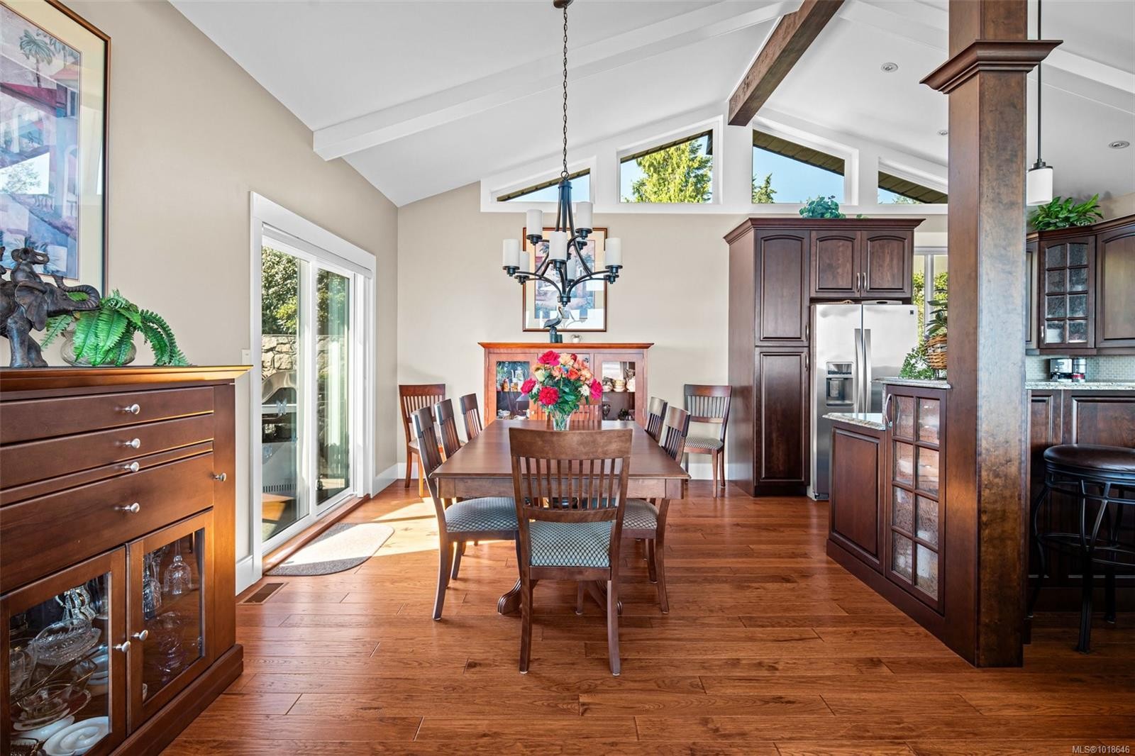 8874 Park Pacific Terr, North Saanich, BC